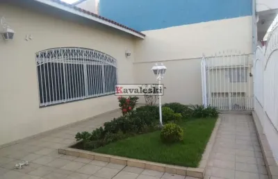 Linda casa térrea com 3 dormitórios 1 suite 8 vagas , jardim, quintal amplo , terraço- próx comércio