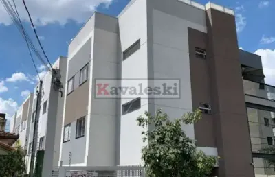 Apartamento com 2 quartos e 1 banheiro à venda, 45 m²