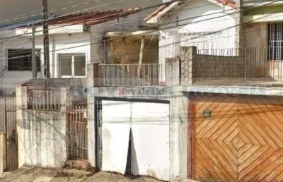 > casa térrea vila das mercês ao lado de todo o comércio .