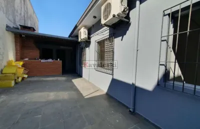 Casa térrea comercial no miolo ipiranga e próx metrô- 7 salas - 3 vagas - quintal