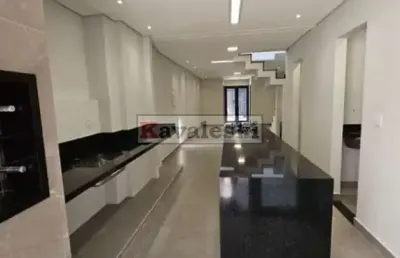 ** lindo imóvel recém reformado no bairro praça da árvore zona sul de são paulo.