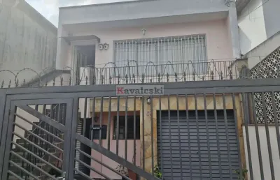 Casa excelente com 2 dormitórios 2 wcs 2 vagas / terraço com churrasqueira / imperdível
