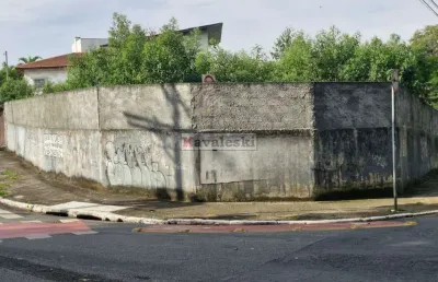 ** terreno de esquina a venda no bairro jardim da saúde.