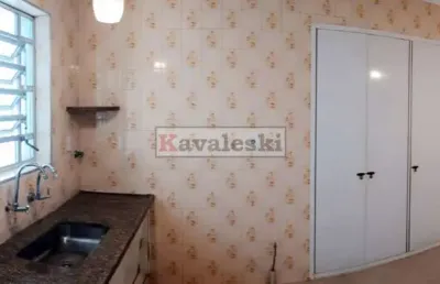 Linda casa térrea com 2 dormitórios 2 vagas / quintal / depósito grande / miolo vila das mercês
