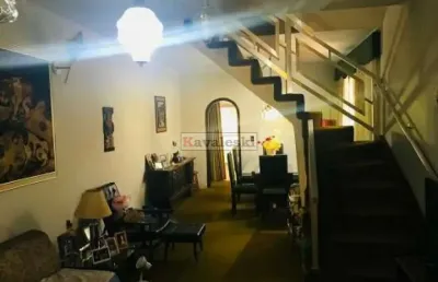 Sobrado com  3 dormitorios pertinho do metro santos imigrantes