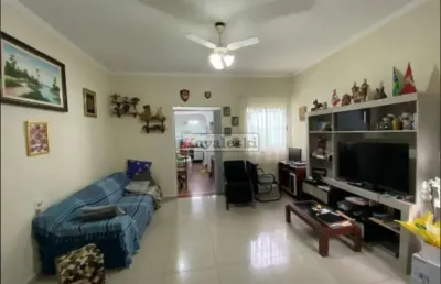 Casa térrea 5 dormitórios 2 vagas  quintal - edícula- próx metrô