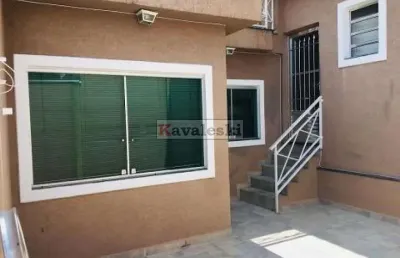 >  casa térrea miolo do ipiranga , próximo ao museu .