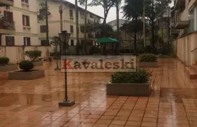 Belo e aconchegante apartamento de 112m2 em rua tranquila; reformado; 2 dorm; 2 banheiros; 1 vaga