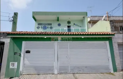 Excelente sobrado disponível para venda no coração da vila monumento!