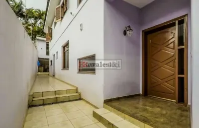 Casa com 4 quartos para alugar na Rua Macarani, --, Bosque da Saúde, São Paulo