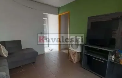 Sobrado com 4  quartos e 2 banheiros à venda, 136 m²