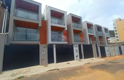 Excelente oportunidade de casa no bairro santa catarina!