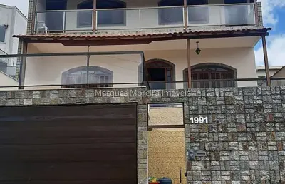 Casa com 4 quartos à venda na Rua Onofre Oliveira Salles, Santa Maria, Juiz de Fora