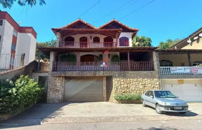 Casa com 4 quartos à venda na Rua Alencar Tristão, Santa Terezinha, Juiz de Fora