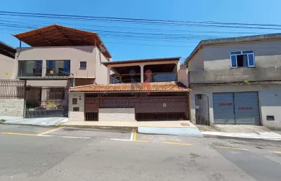 Casa com 3 quartos à venda na Rua Padre Nilton Hauck, 76, Democrata, Juiz de Fora