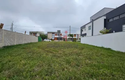 Construa a casa dos seus sonhos em um dos melhores terrenos disponíveis no alphaville!