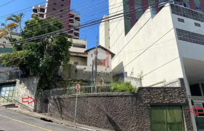 Casa com 3 quartos à venda na Rua Vinte e Um de Abril, São Mateus, Juiz de Fora
