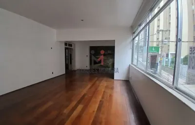 Apartamento com 3 quartos à venda na Rua Doutor Constantino Paleta, 25, Centro, Juiz de Fora