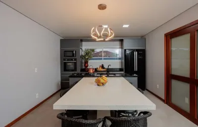 Casa com 3 quartos à venda na servidão thereza maria da costa, 230, jarivatuba, joinville, 222 m2 por r$ 890.000