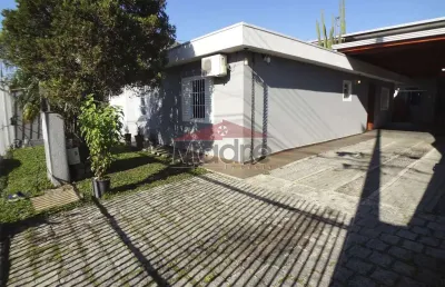 Casa com 3 quartos à venda na rua califórnia, 402, sítio cercado, curitiba, 196 m2 por r$ 720.000