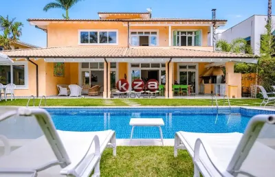 Luxuosa casa à venda no condomínio costa verde, na praia de tabatinga, caraguatatuba-sp, 5 suítes, 2 salas, , 344m². venha conferir!