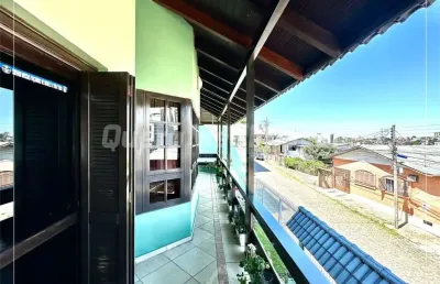 Casa com 3 quartos à venda na carlos vergani, 342, são leopoldo, caxias do sul por r$ 950.000