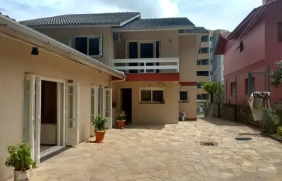 Casa com 4 quartos à venda na rua capitão artemim karan, 555, santa catarina, caxias do sul por r$ 1.090.000