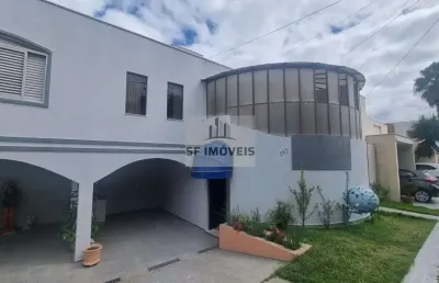 Casa de 180m², 3 dormitórios, 1 suíte, mobiliada, para alugar no granja olga 2