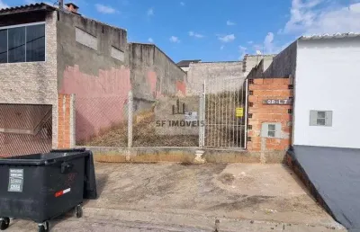 Òtimo terreno de 162m², em aclive, à venda no parque das paineiras