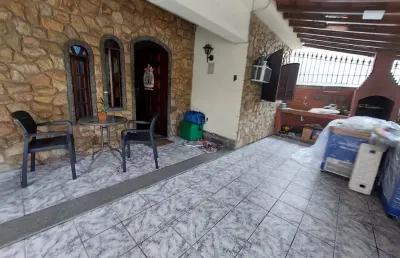 Linda casa à venda 03 quartos na trindade são gonçalo/rj.
