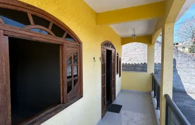 Casa à venda com 05 quartos, 4 banheiros sacramento são gonçalo/rj.