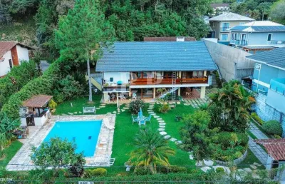 Casa para venda em teresópolis, carlos guinle, 5 dormitórios, 2 suítes, 4 banheiros, 2 vagas