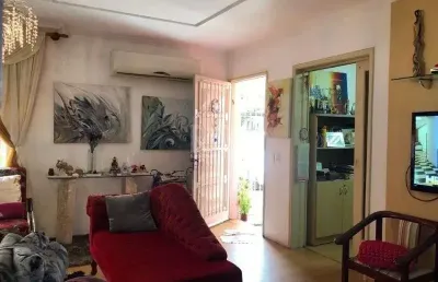 Casa para venda - 200m², 3 dormitórios, sendo 1 suites, 2 vagas - chácara das pedras