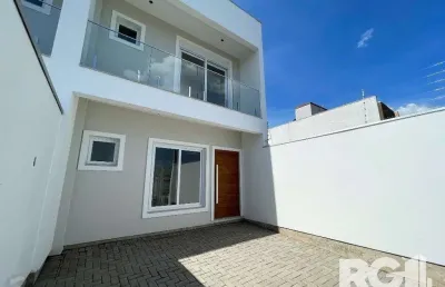 A chave dos sonhos que você busca esta aqui, nesta casa em bairro planejado na cidade de canoas.