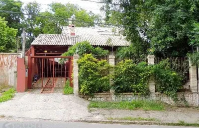 Casa para venda com 3 dormitórios, sendo 2 suites e 3 vagas no bairro belém novo