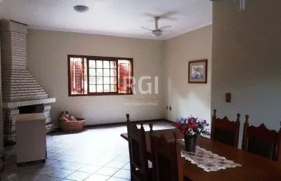 Casa para venda - 250m², 5 dormitórios, sendo 3 suites, 2 vagas - ipanema