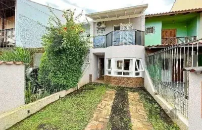 Casa em porto alegre, no bairro hípica, com 2 dormitório(s), e 2 banheiros, à venda.