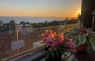 Casa condominio em porto alegre, no bairro tristeza, com 3 dormitório(s), e 3 banheiros, à venda.
