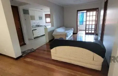 Apartamento de 2 dormitórios grande com suite, sacada fechada com churrasqueira, elevador, garagem, no bairro são joão / higienópolis