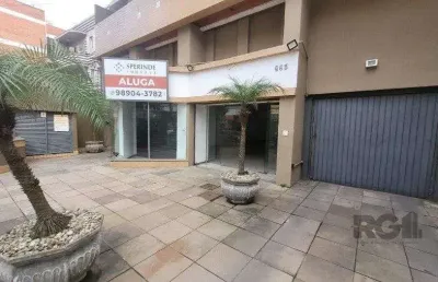 Loja a venda na rua félix da cunha, com 150m², moinhos de vento, entre a av cristóvão e rua marques do pombal, com amplo salão