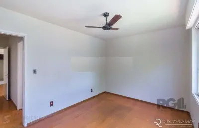 Apartamento 2 dormitórios, sendo 1 suíte, 72 m² de área privativa e 2 vaga(s) de garagem. localizado na rua/av. bagé, no bairro petrópolis em porto alegre.
