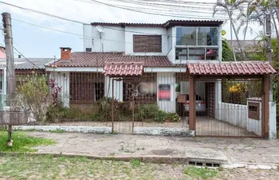 Casa para venda - 149.99m², 6 dormitórios, sendo 2 suites, nonoai