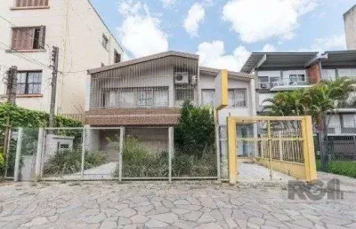 Casa com 4 quartos à venda na Avenida Coronel Lucas de Oliveira, 1929, Petrópolis, Porto Alegre