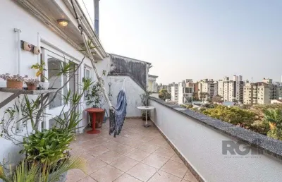 Cobertura no bairro tristeza de 2 dormitórios e vaga desocupada