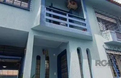 Casa sobrado com 4 dormitórios 3 vagas e pátio e piscina