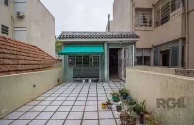 Casa sobrado no bairro rio branco de 4 dormitórios e vaga