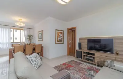Apartamento com 3 quartos à venda na Rua Roque Calage, 945, Passo da Areia, Porto Alegre