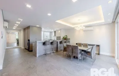 Espetacular casa nova à venda no bairro três figueiras! 3 suítes, 3 vagas, generoso espaço gourmet com vista para a varanda, bem ensolarado.