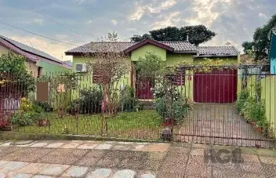 Casa em porto alegre, no bairro ipanema, com 2 dormitório(s), e 2 banheiros, à venda.