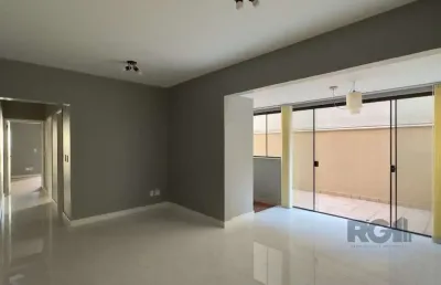 Apartamento garden, 2 dormitórios e 1 vaga de garagem com ótima localização no moinhos